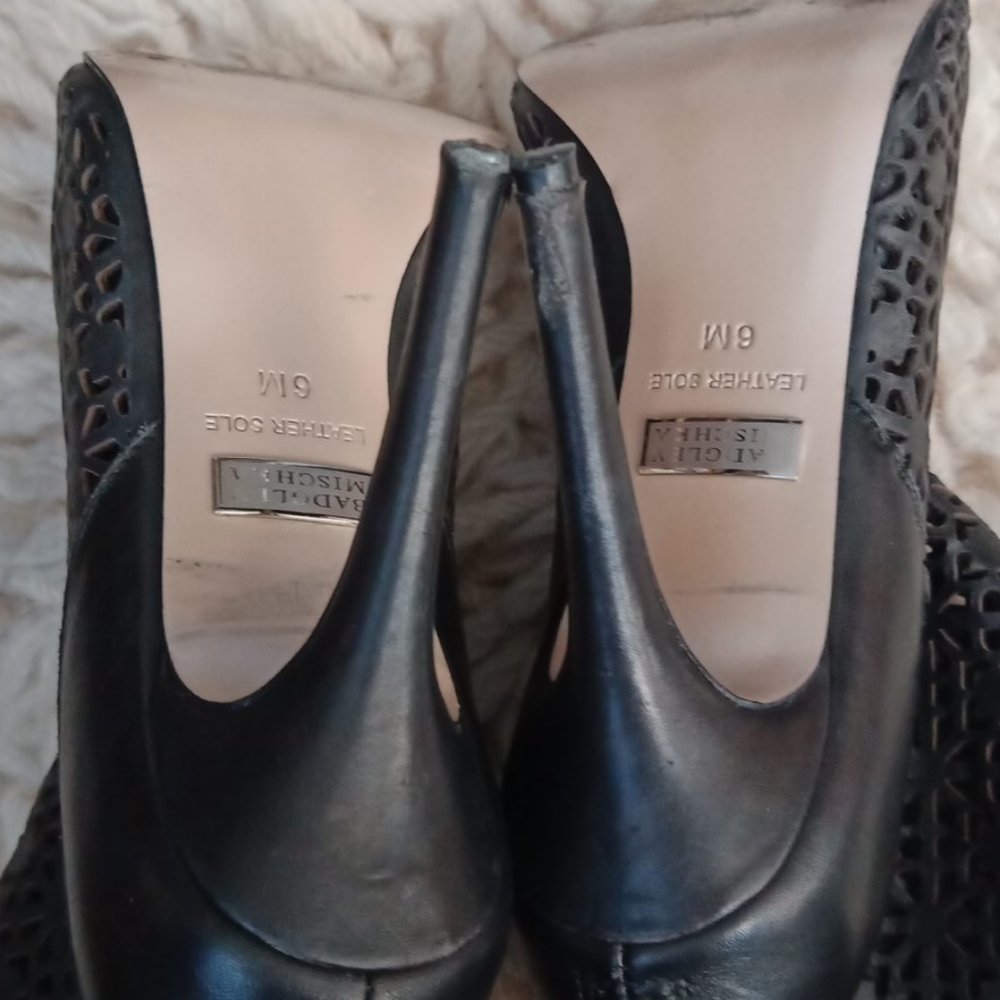 Badgley Mischka ankle heels - Picture 5 of 8